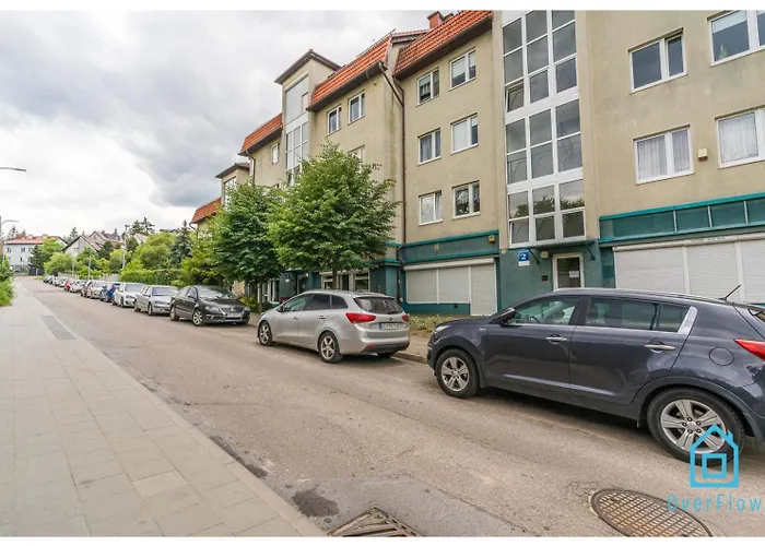 Saturn - 15 Min To Old Town منزل للإقامة