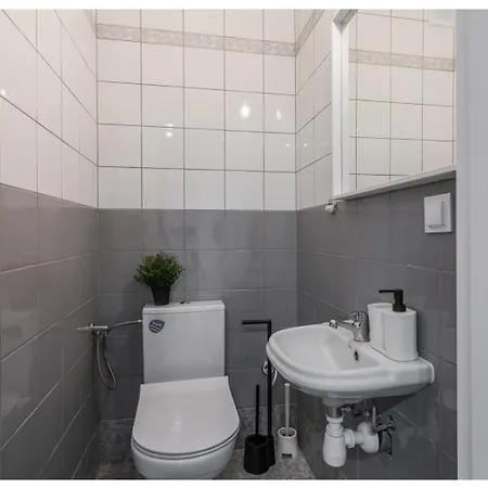 Saturn - 15 Min To Old Town Kwatera prywatna *