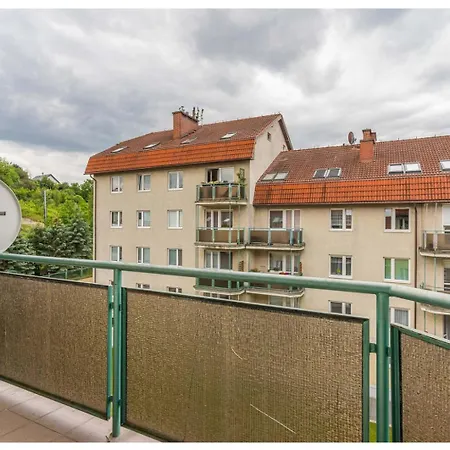 Saturn - 15 Min To Old Town *