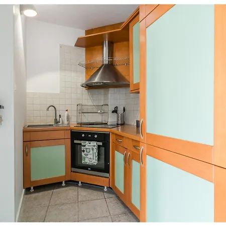 Homestay Saturn - 15 Min To Old Town